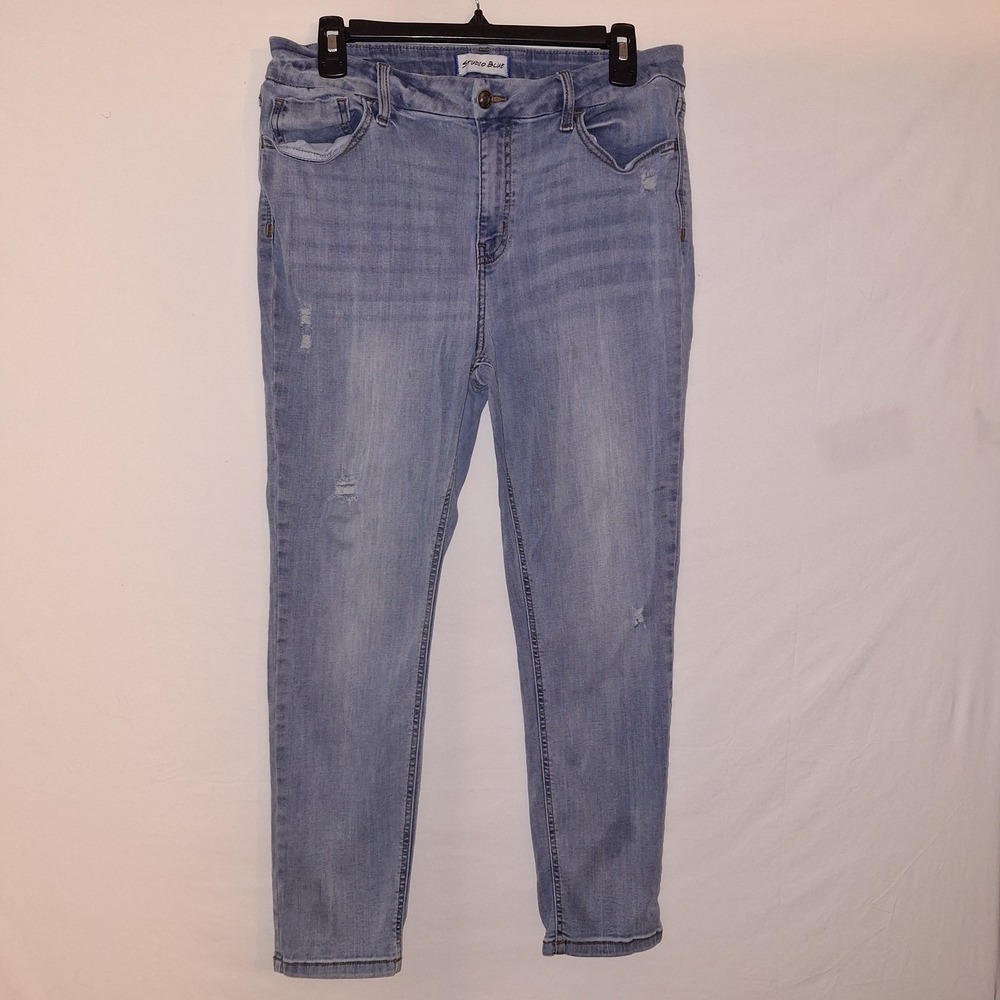 Studio Blue Women's Skinny Distressed Jeans 32P 14P LP  Light Wash Skinny